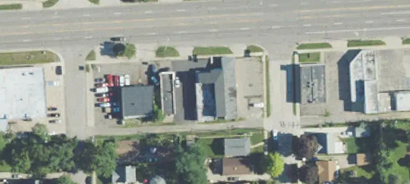 Mixed-Use Building with Workshop
