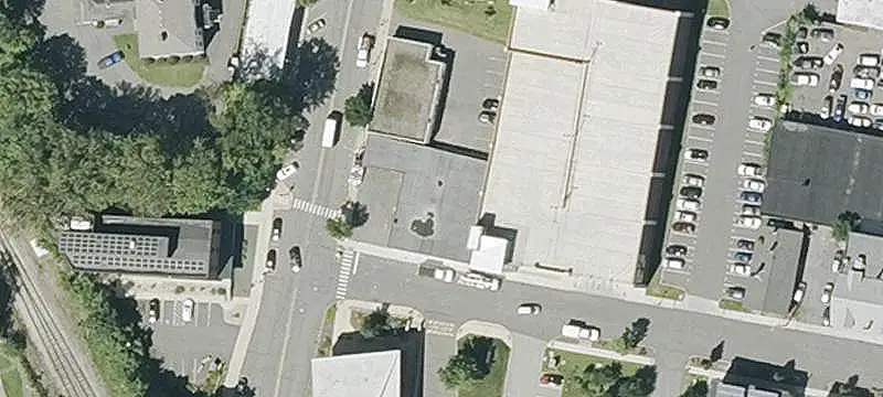 Retail Space Near Transportation Center