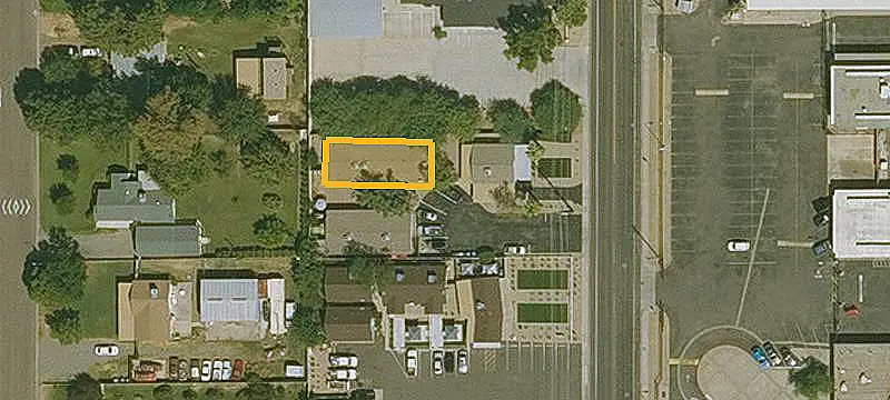 6-Unit Single-Story Apartment Building