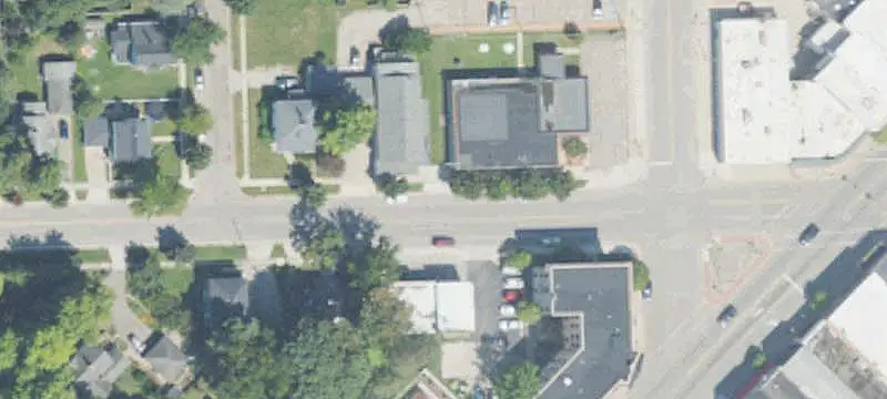 Mixed-Use Property with Apartment