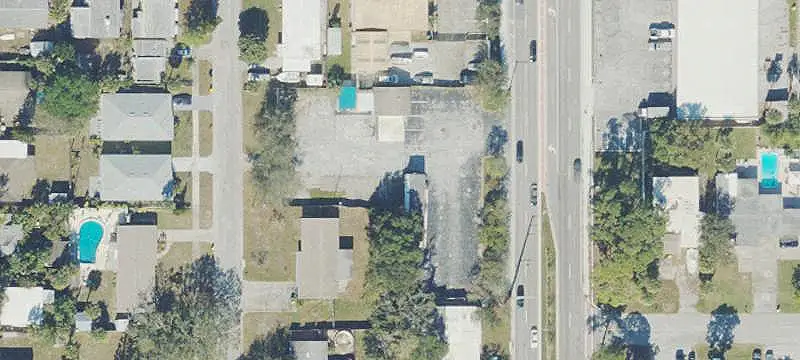Commercial Land With Office Building