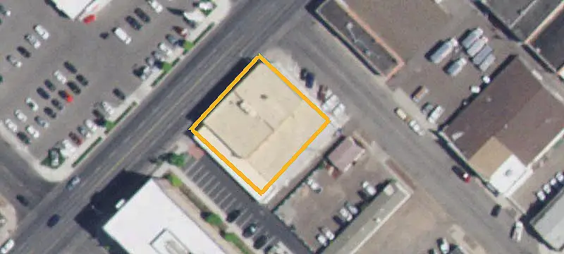 Ground-Level Flex Space