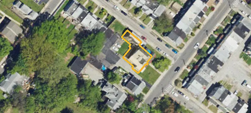 14-Unit Apartment Building with Garages
