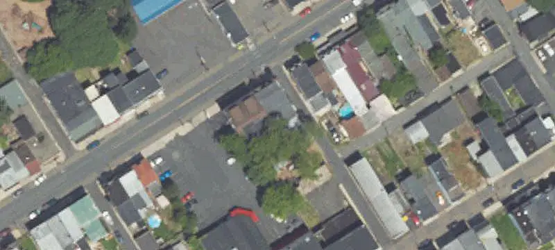 Brick 6-Unit Apartment Building