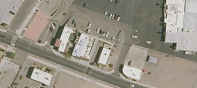 Mixed-Use Building with Salon Use
