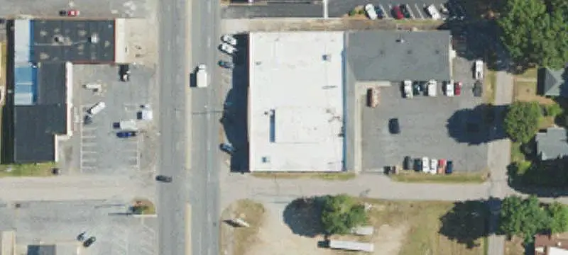 Multi-Tenant Mixed-Use Building