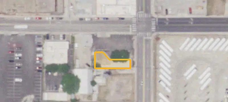 Hard-Corner Commercial Land
