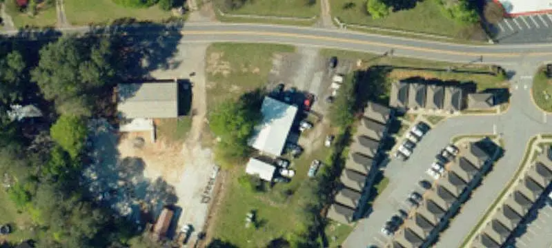 Fenced Auto Shop with Auxiliary Building