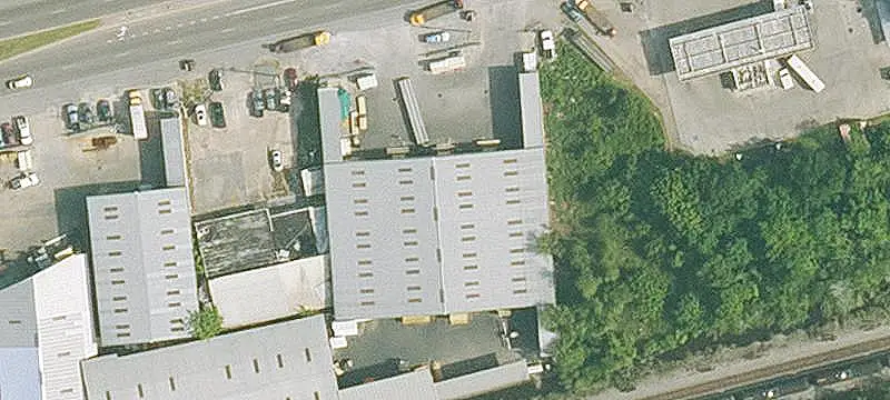 Warehouse with Paved Yards