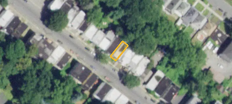 Duplex with Separate Utilities