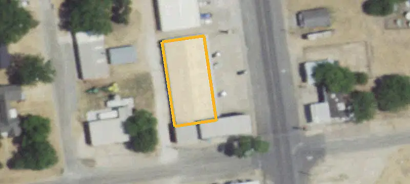 Multi-Tenant Shopping Center