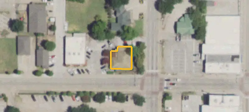Retail Space Near Courthouse
