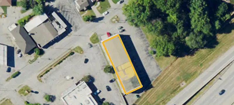 Retail Space with Freight Elevator