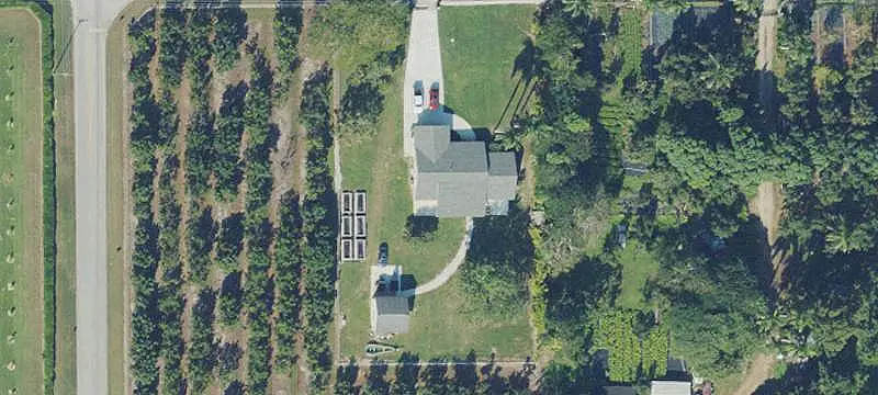 Nursery Property with Warehouse