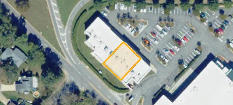 Endcap Retail Space