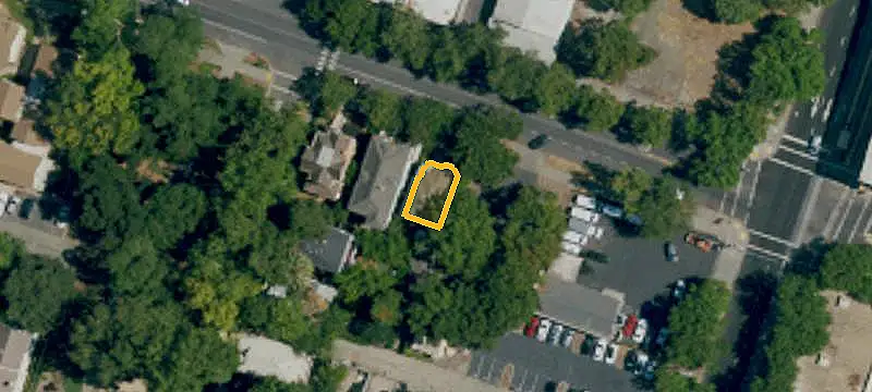 Remodeled 17-Unit Apartment Building