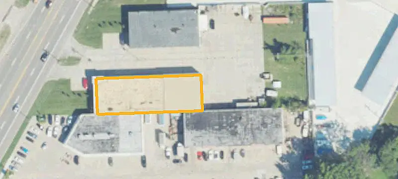 Open-Layout Retail Space
