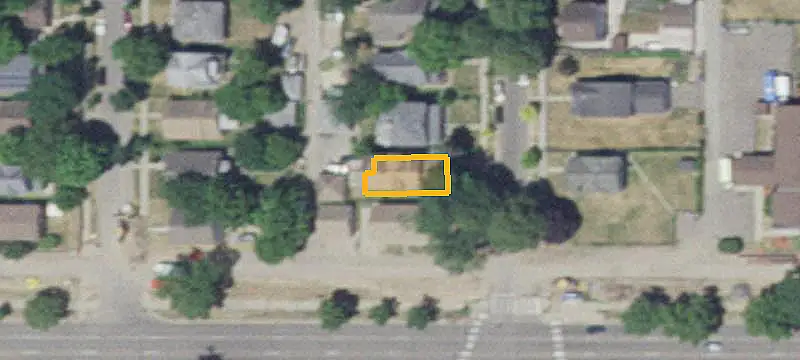 Updated Duplex with Parking