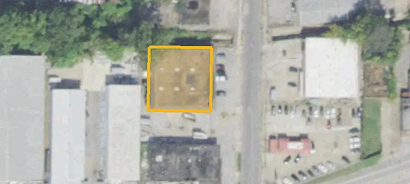 Fenced Flex Property with Warehouse