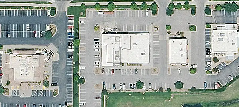 Multi-Tenant Retail Space