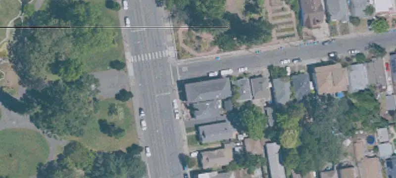 8-Unit Apartment Building