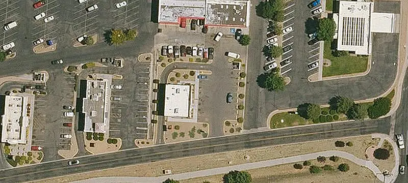 NNN Automotive Property with Six Bays