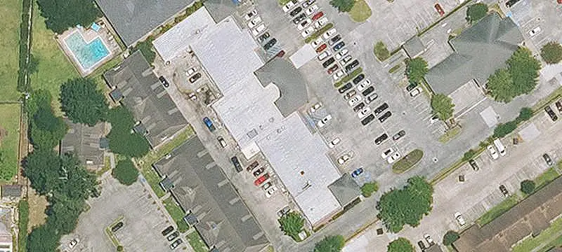 Neighborhood Shopping Center Suites