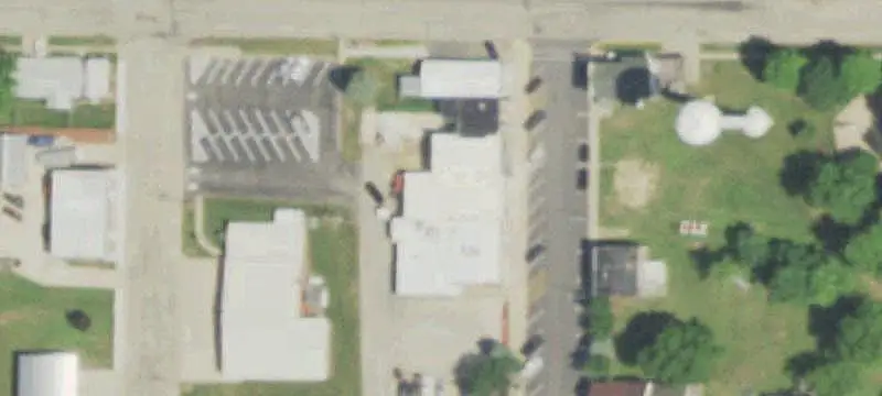 Restaurant Building with Full Basement