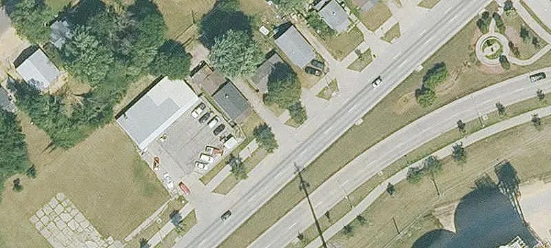 Highway-Fronted Commercial Land