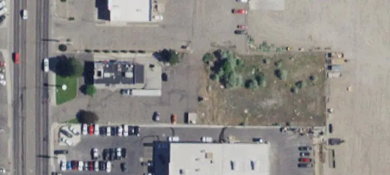Commercial Retail Space Near I-84