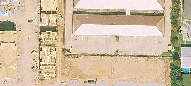 Strip Center with Expansive Storefront