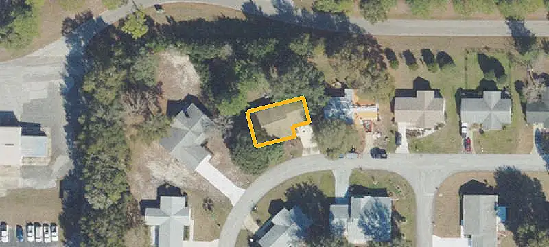 Equestrian Property with 32 Stalls