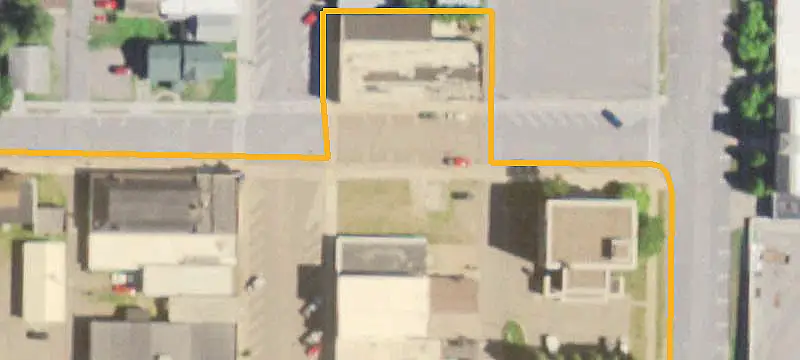 Lots & Acreage / City