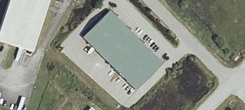 Flex Space with Overhead Door