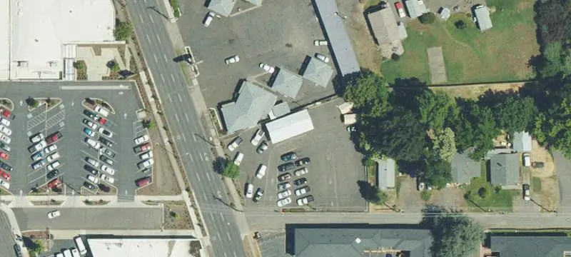 Freestanding Flex Space with Warehouse