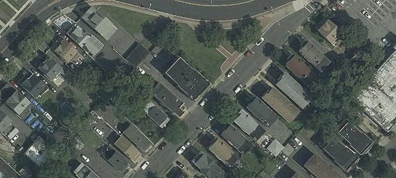 7-Unit Brick Apartment Building