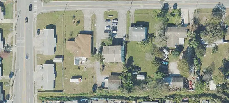 Six-Unit Apartment Building