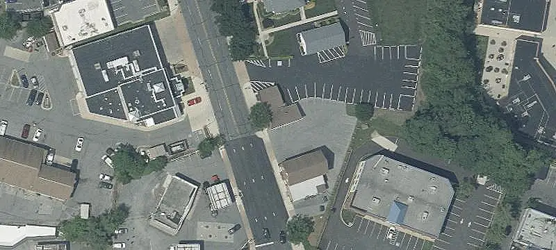 Retail Space with Two Entrances