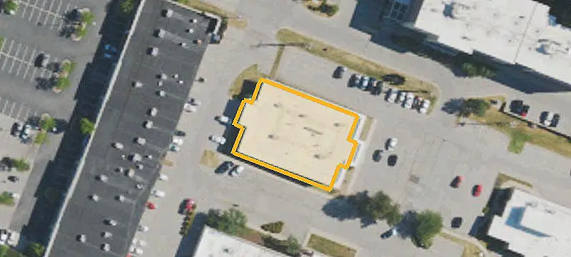 Office Units Near Retail Amenities