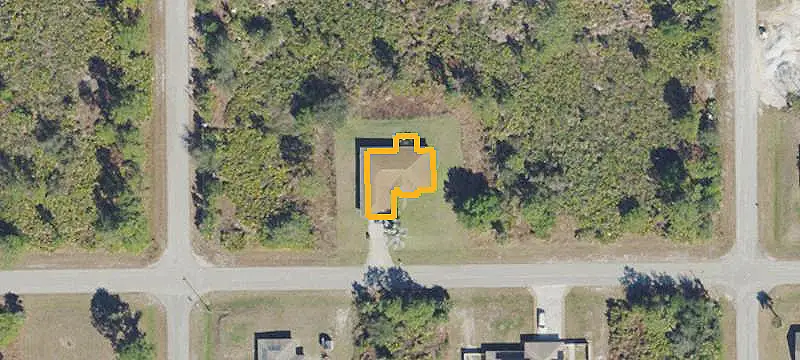 903 W 7th St, Lehigh Acres, FL 33972