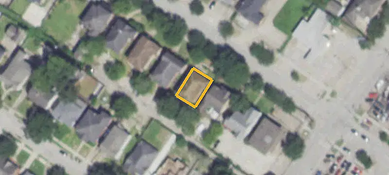 Renovated Duplex with Private Yards