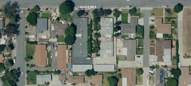 10-Unit Apartment Building