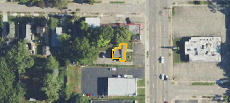 Retail Space with Warehouse Area