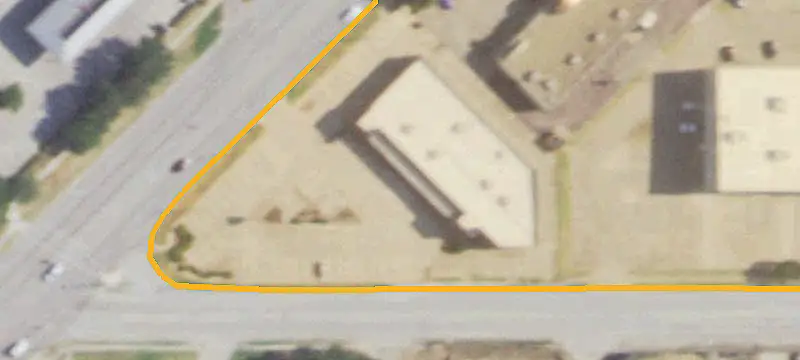 Signalized-Intersection Retail Space