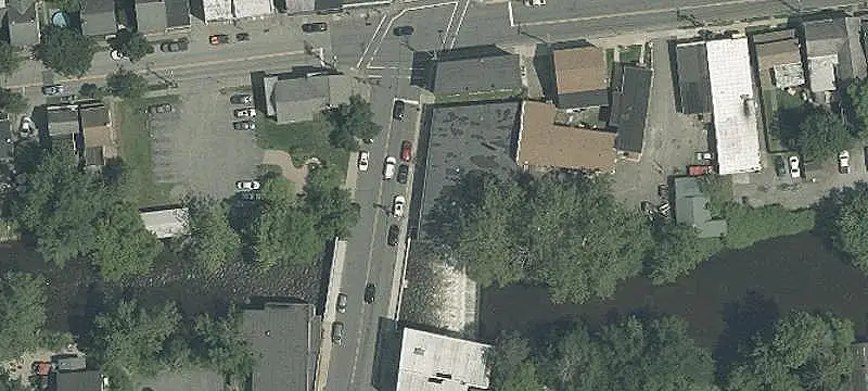 Six-Unit Downtown Storefront Building