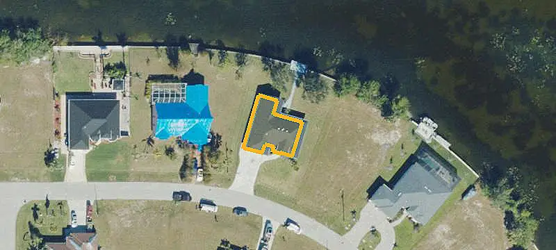 513 Southwest 13th Street, Cape Coral, FL 33991