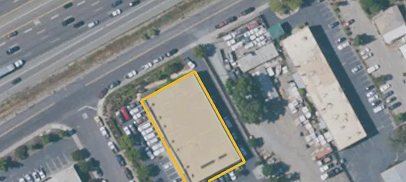 Flex Space with Warehouse Door