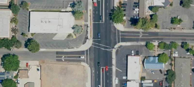 Signalized-Intersection Commercial Land