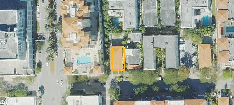 Renovated 6-Unit Apartment Building