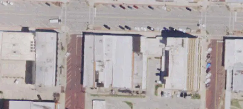 Flex Building With Car Elevator
